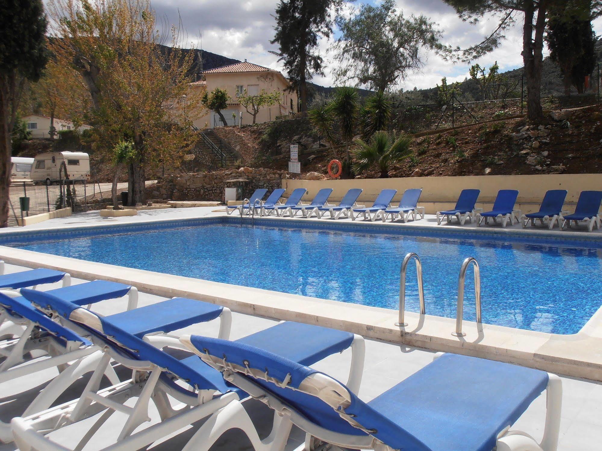 Hotel Oasis Country Park Rugat Exteriér fotografie